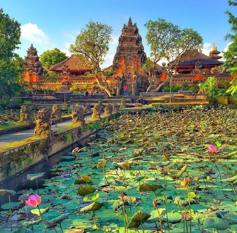 Temples & Palaces
